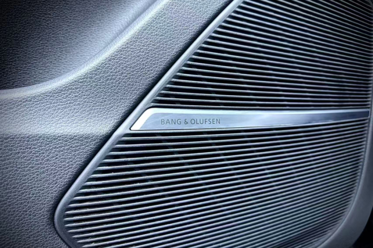 奥迪Q8 2019款 55 TFSI 臻选动感型中控内饰7003