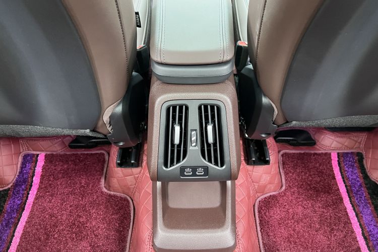 宝马X1 2024款 sDrive25Li M运动套装中控内饰7012