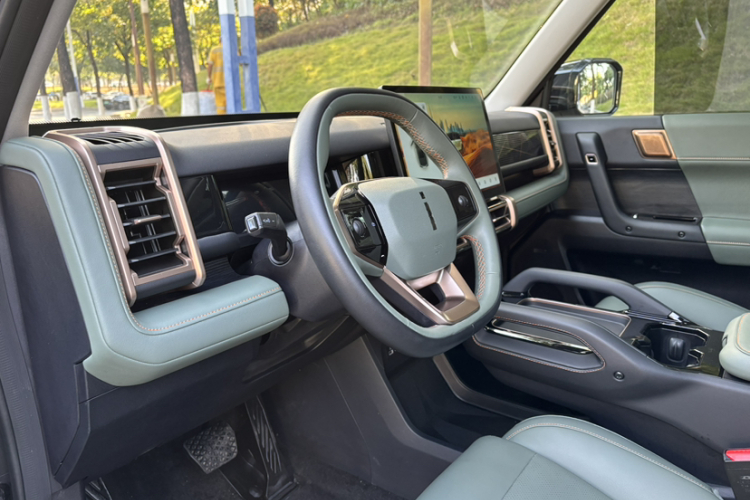 奇瑞iCAR 03 2024款 401km 两驱标准进阶版中控内饰7009