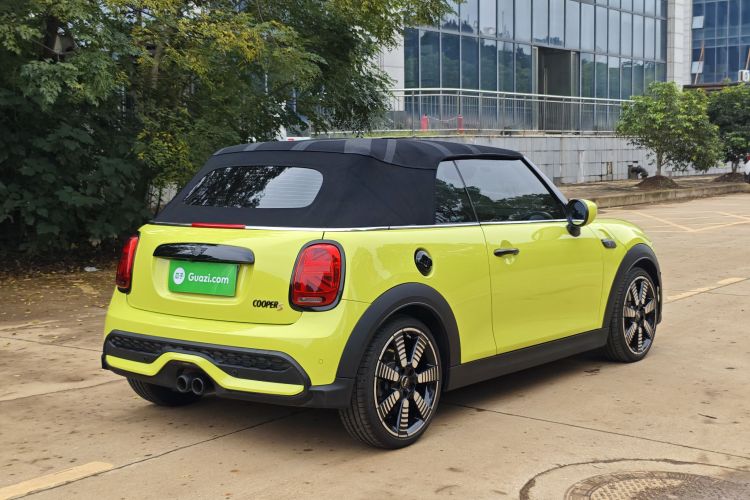 MINI 2023款 2.0T COOPER S CABRIO 艺术家局部细节9006