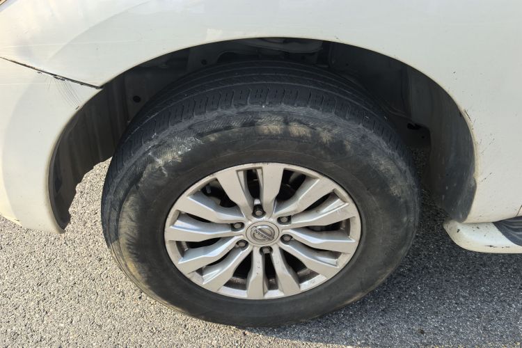 日产 途乐（平行进口）车身外观6011