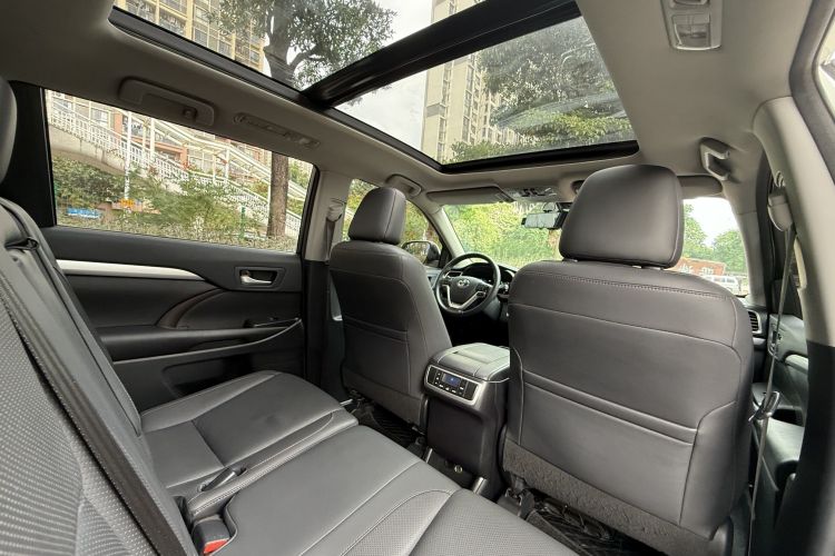 丰田 汉兰达 2017款 2.0T 两驱豪华版 7座中控内饰7008