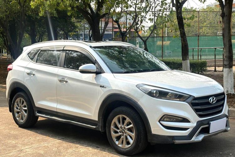 现代 途胜 2015款 1.6T 双离合两驱智能型车身外观6005