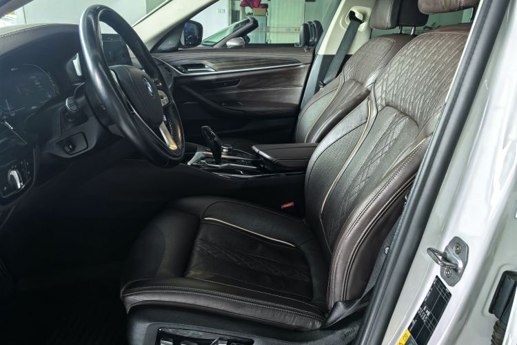 宝马5系新能源 2020款 530Le 先锋版中控内饰7005