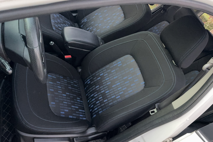 哈弗H1 2017款 红标 1.5L AMT舒适型局部细节19