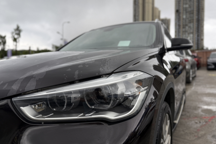 宝马X1 2018款 sDrive20Li 领先型车身外观6006