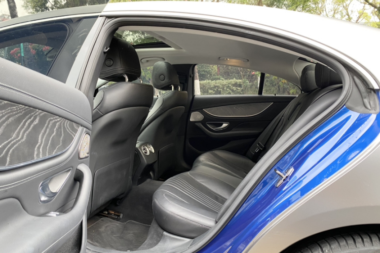 奔驰CLS 2023款 CLS 260中控内饰7004