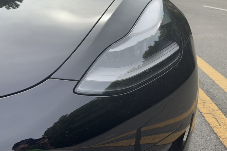 特斯拉 Model 3 2021款 Performance高性能全轮驱动版车身外观6004