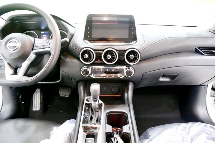 日产 轩逸 2025款 1.6L CVT真心版中控内饰7001