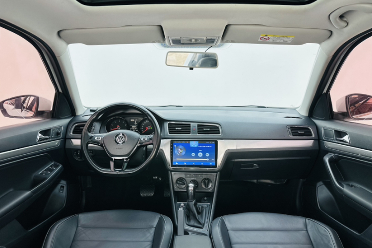 大众 朗逸 2017款 1.6L 自动舒适版中控内饰7001