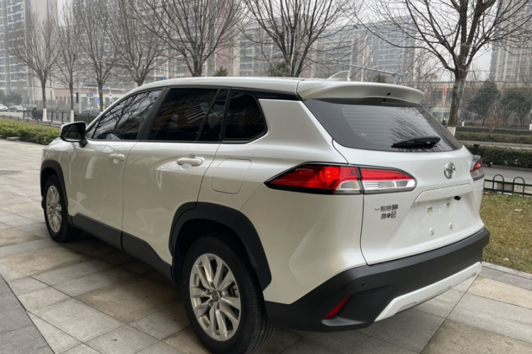 丰田 卡罗拉锐放 2022款 2.0L 先锋版车身外观6004