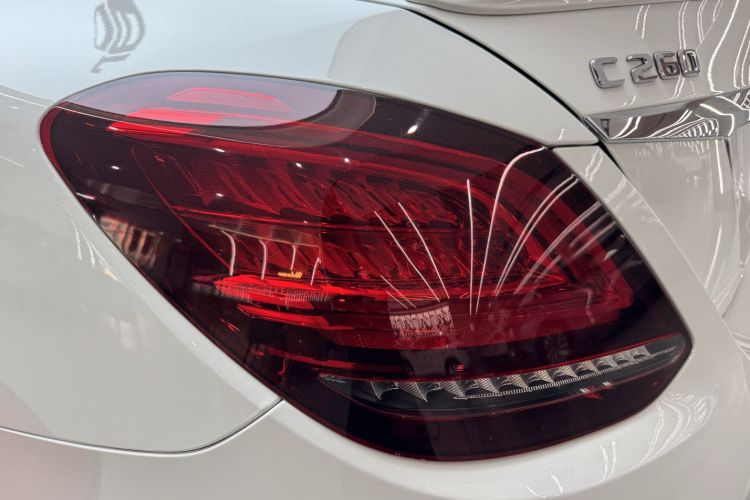 奔驰C级 2020款 改款 C 260 运动版车身外观6009