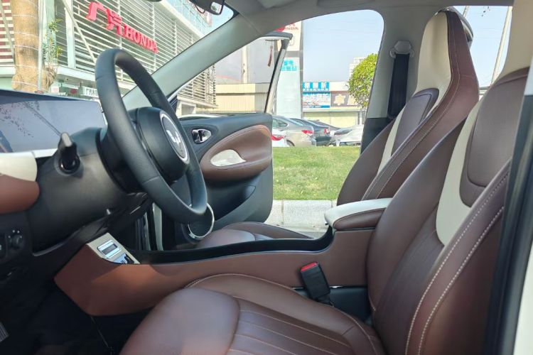 五菱汽车 五菱缤果 2024款 333km 灵犀互联款中控内饰7007