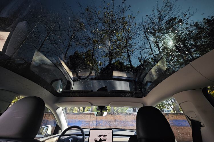 特斯拉 Model Y 2022款 改款 长续航全轮驱动版局部细节22