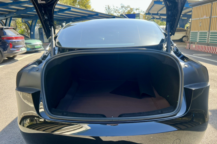 特斯拉 Model 3 2025款 后轮驱动版局部细节23