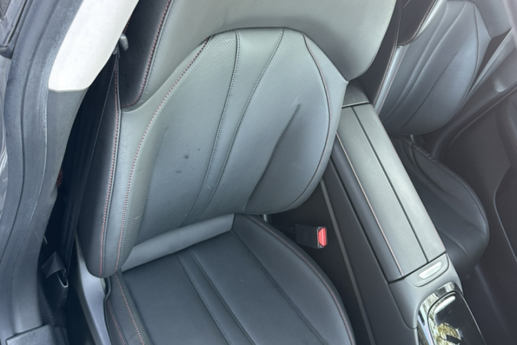 小鹏P7 2021款 480N局部细节41