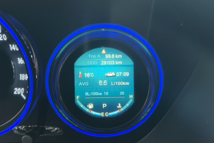 比速汽车 比速T3 2017款 1.3T CVT旗舰型中控内饰15