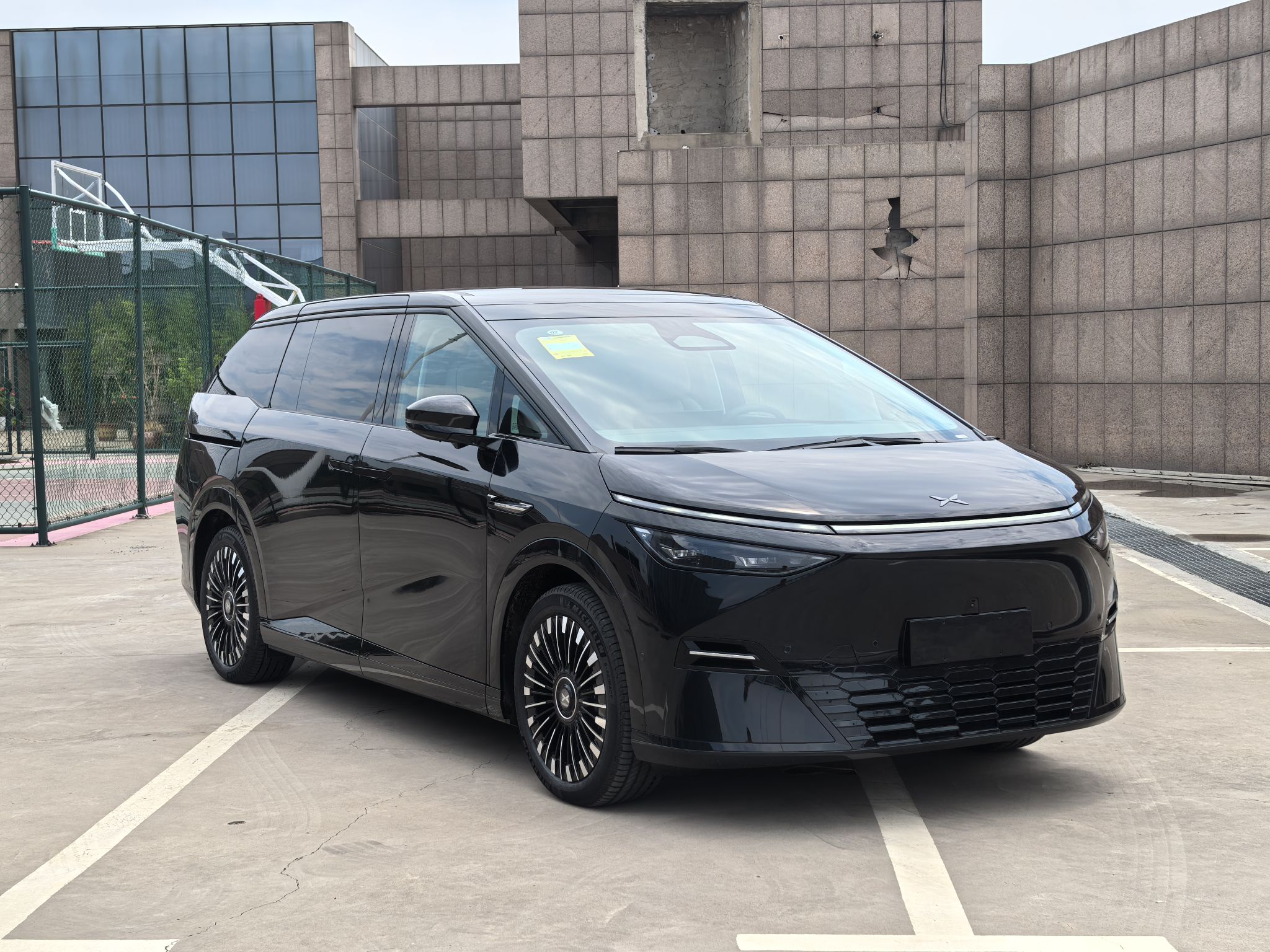 小鹏X9 2025款 650长续航 Max