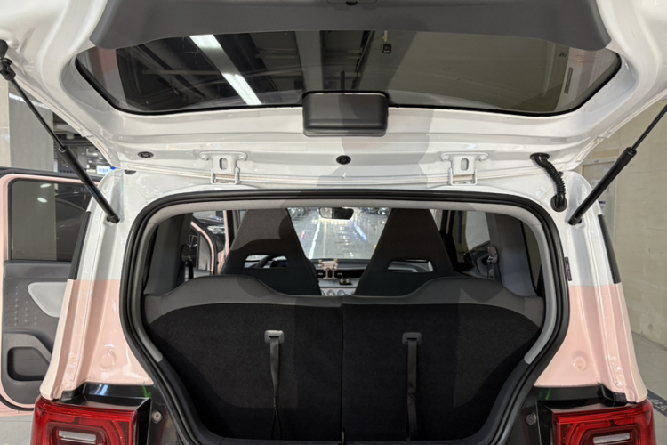 五菱汽车 宏光MINIEV 2021款 马卡龙时尚款 磷酸铁锂中控内饰7007