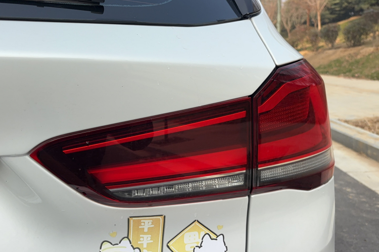 宝马X1 2022款 sDrive20Li 时尚型车身外观6007