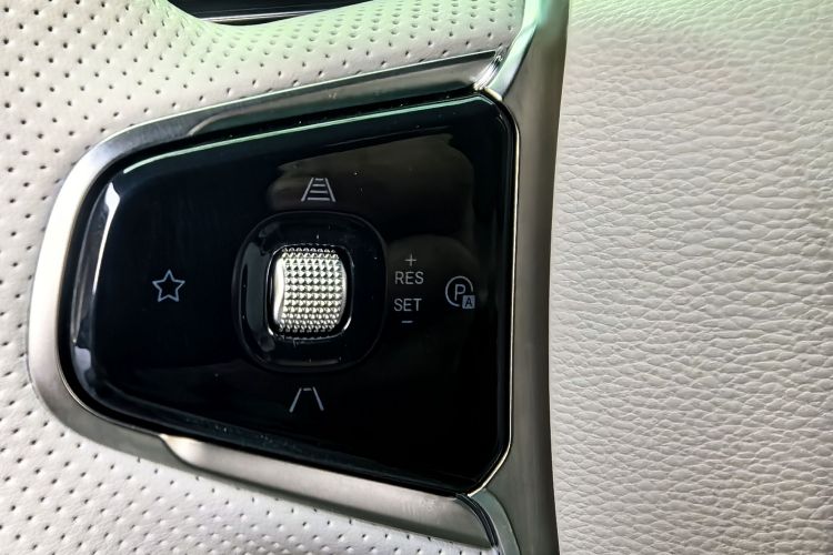 ARCFOX极狐 极狐 阿尔法T5(ARCFOX αT5) 2025款 630 神行版中控内饰7012