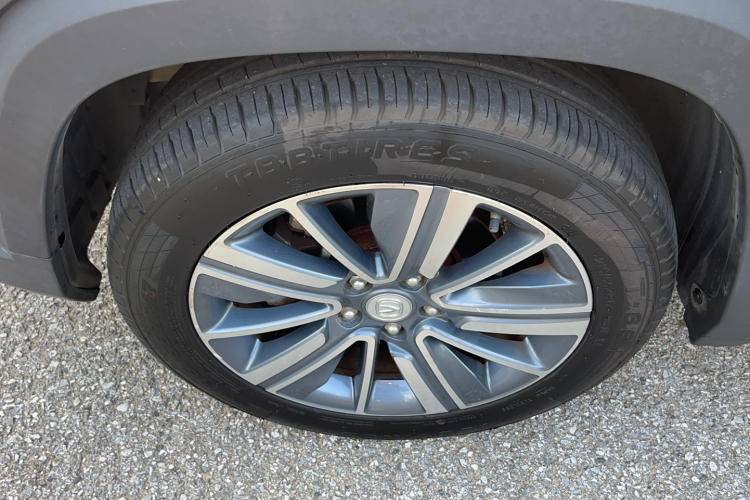 长安CS35PLUS 2019款 1.4T DCT畅联蓝鲸版车身外观6011