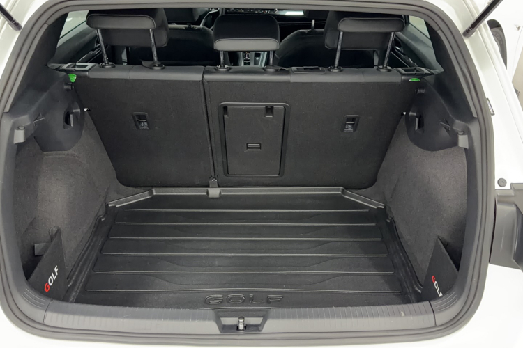 大众 高尔夫 2023款 280TSI DSG R-Line Lite局部细节23