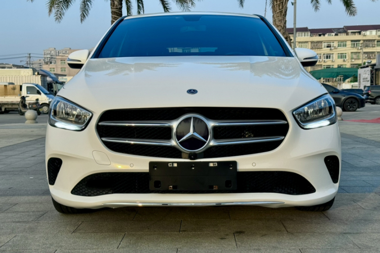 奔驰B级 2020款 B 180车身外观6006