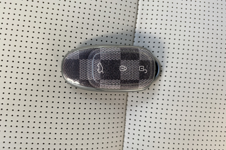 理想汽车 理想ONE 2021款 增程6座版中控内饰7001