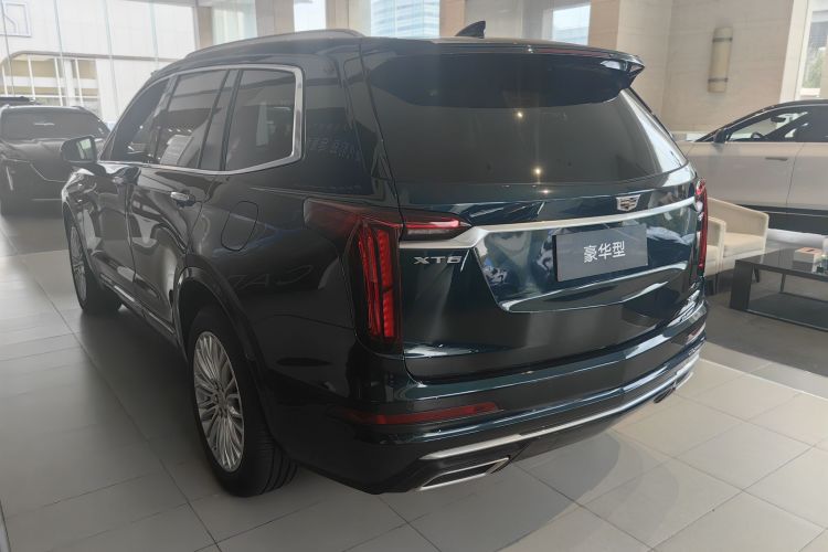 凯迪拉克XT6 2022款 2.0T 七座两驱豪华型车身外观6003