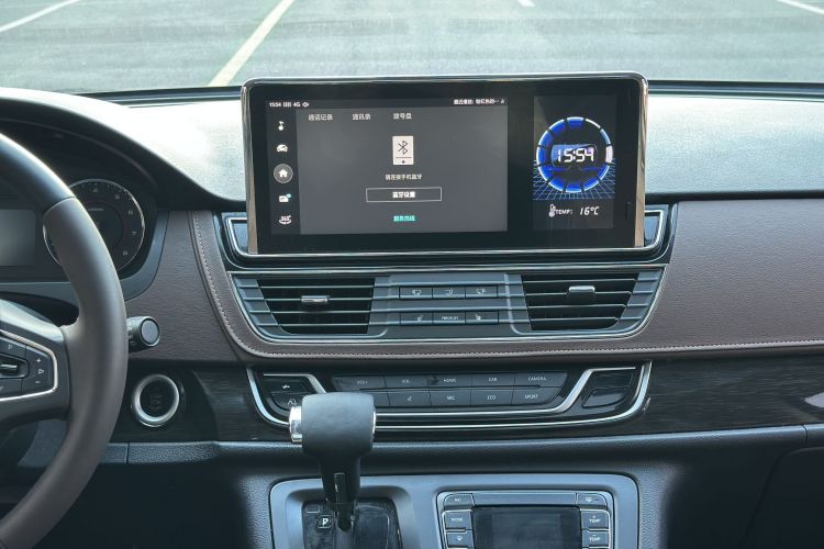 上汽大通MAXUS 大通G10 2018款 PLUS 2.0T 自动旗舰版中控内饰7002