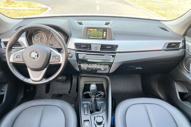 宝马X1 2018款 sDrive20Li 领先型中控内饰7001