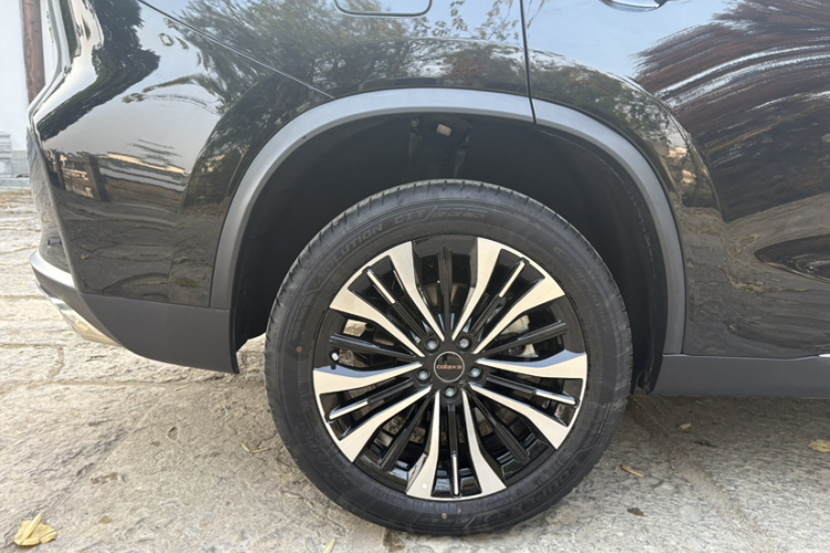 星途凌云 2024款 300T 两驱星耀版车身外观6006