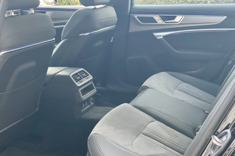 奥迪A6L 2024款 40 TFSI 豪华动感型中控内饰7006