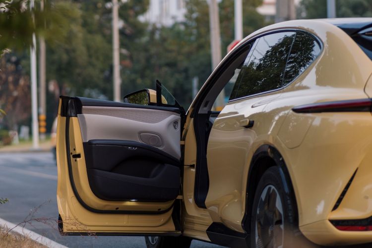 智己汽车 智己LS7 2023款 90kWh Elite后驱版车身外观6011