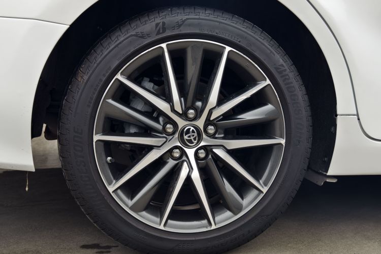 丰田 凯美瑞 2021款 2.5G 豪华版局部细节9001