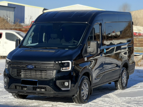 福特 全顺T8 2024款 T8 2.0T柴油手动短轴中顶6座多功能版3/3