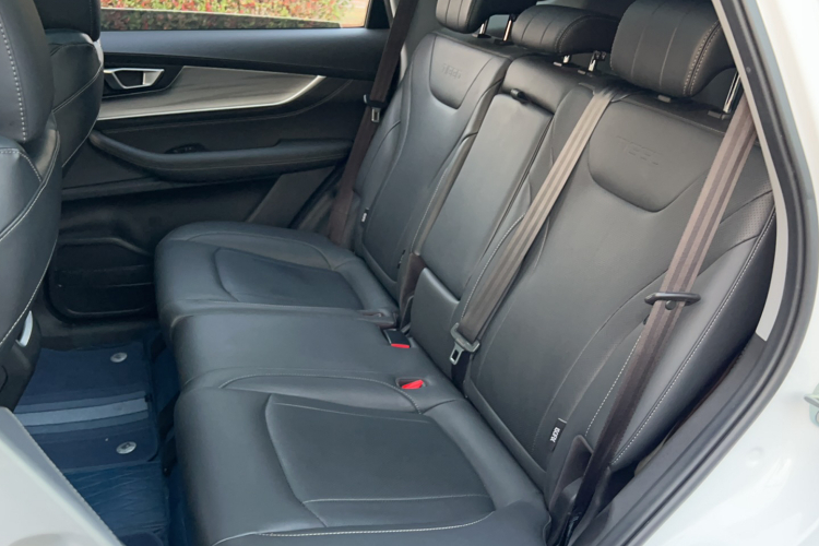 奇瑞 瑞虎8 PLUS 2022款 鲲鹏版 390TGDI DCT豪情版+中控内饰7005