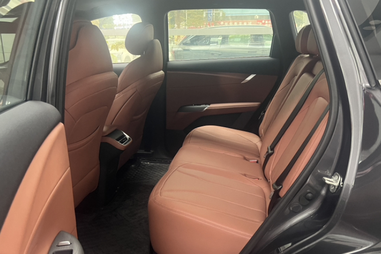 长安CS75 PLUS 2025款 第四代 1.5T 新蓝鲸 智慧卓越型中控内饰7003