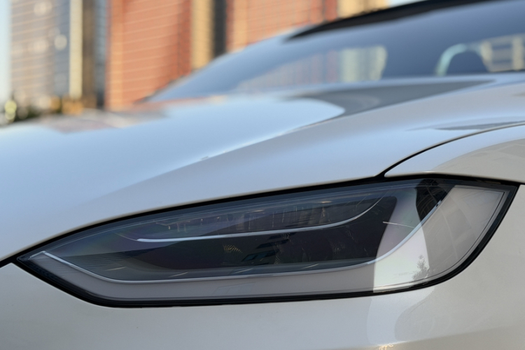 特斯拉 Model X 2019款 长续航版局部细节9005