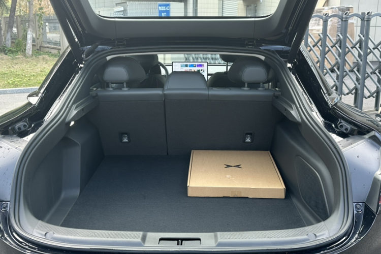 小鹏MONA M03 2025款 600 超长续航 Max中控内饰7003