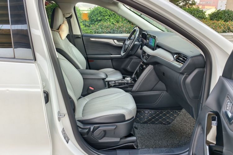 福特 锐际 2020款 EcoBoost 245 两驱耀享款局部细节41