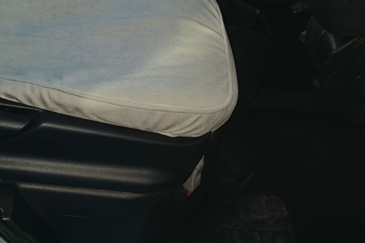 五菱汽车 五菱荣光 2015款 1.2L S 基本型CNG局部细节9001