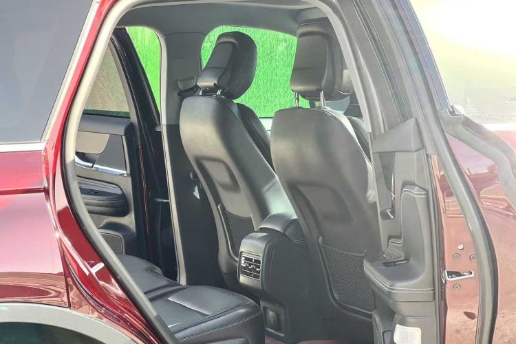 林肯 冒险家 2022款 2.0T 两驱尊雅版中控内饰7002