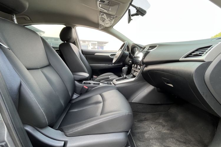 日产 轩逸 2024款 经典 1.6XE CVT舒适版中控内饰7004