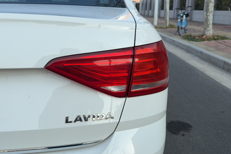 大众 朗逸 2017款 1.6L 自动舒适版局部细节9002