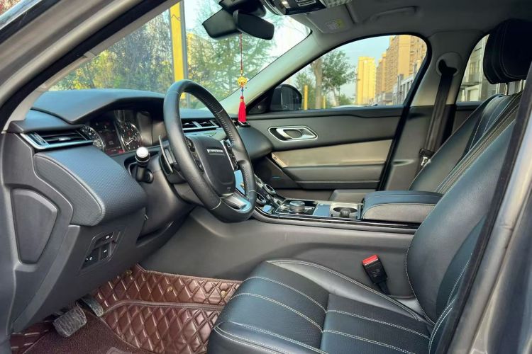 路虎 揽胜星脉 2018款 P300 S中控内饰7002