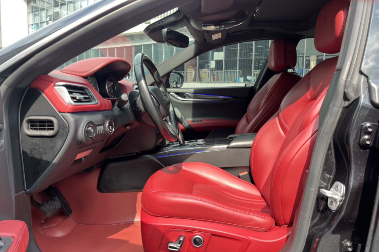 玛莎拉蒂 Ghibli 2022款 2.0T GT锋芒版中控内饰7006