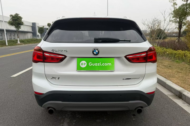 宝马X1 2019款 sDrive20Li 领先型车身外观6007