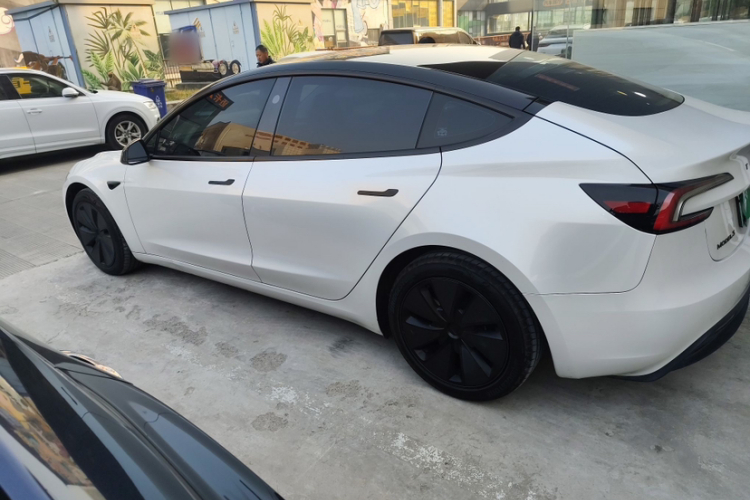 特斯拉 Model 3 2025款 后轮驱动版车身外观6002